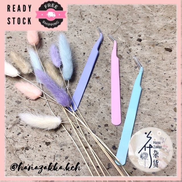 Pastel tweezers